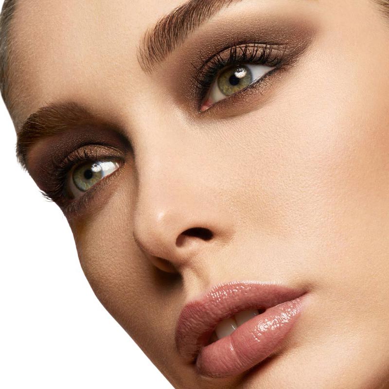 Vamp! Wet & Dry Eyeshadow - The Divine Beauty