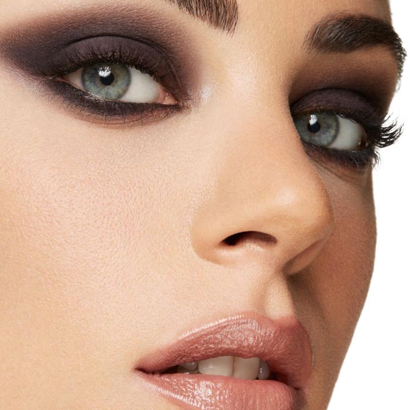 Vamp! Matt Compact Eyeshadow - The Divine Beauty