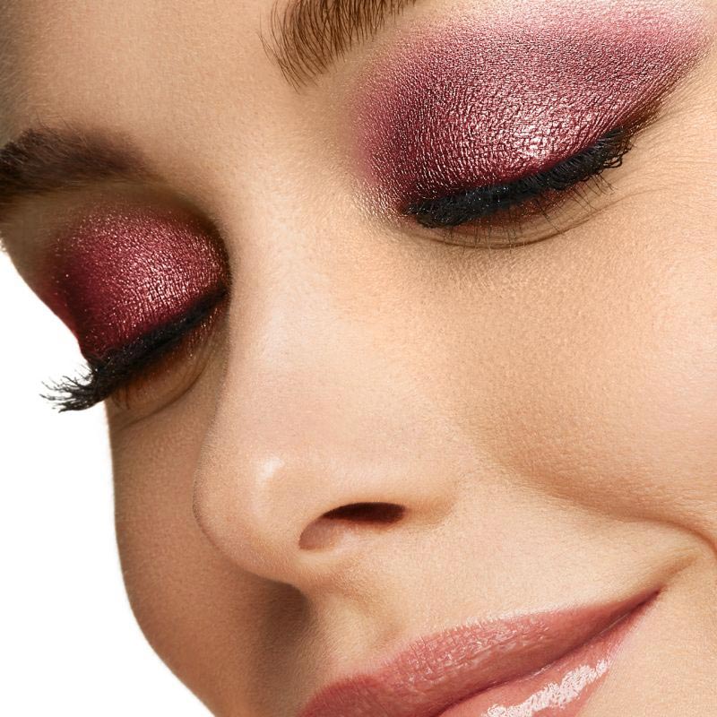 Pupa Vamp! Extreme Creamy Powder Eyeshadow - The Divine Beauty